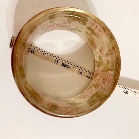 Cream and Pink Floral Plastic Bangle - Picture 3 of 4